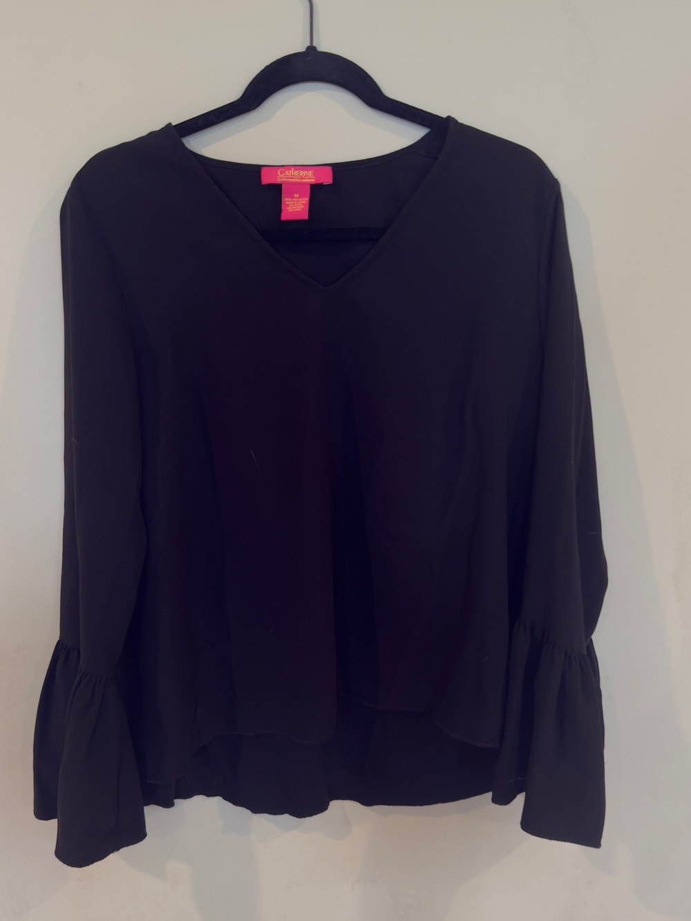 Womens V-Neck Long Sleeve Top